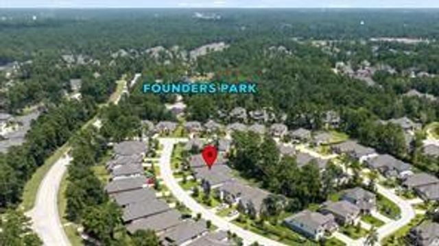 121 N Cadence Hills Loop, Conroe, TX 77318