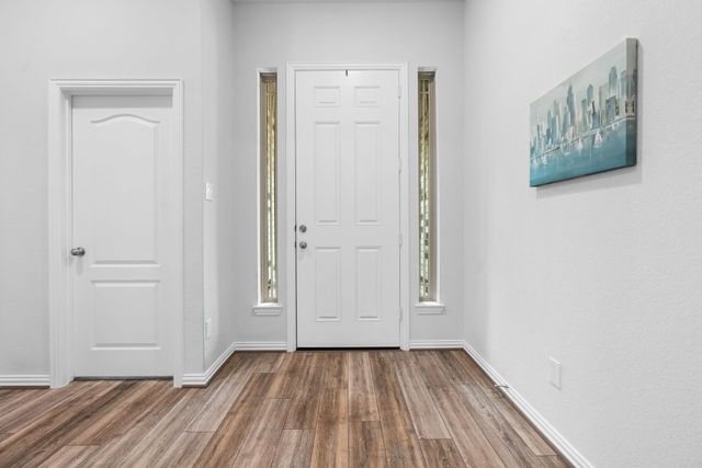 121 N Cadence Hills Loop, Conroe, TX 77318