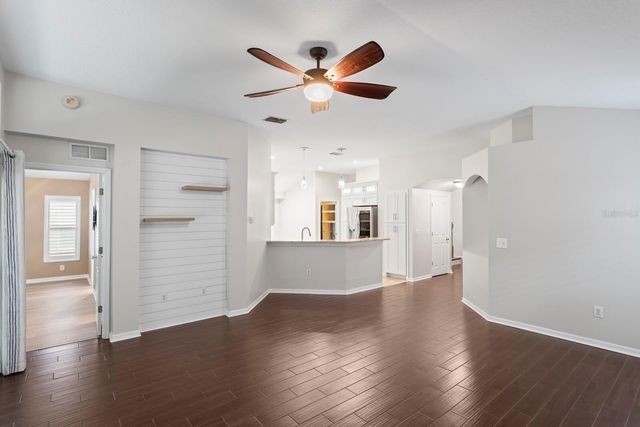 10232 WOODFORD BRIDGE STREET, Tampa, FL 33626