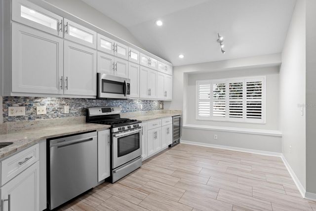 10232 WOODFORD BRIDGE STREET, Tampa, FL 33626
