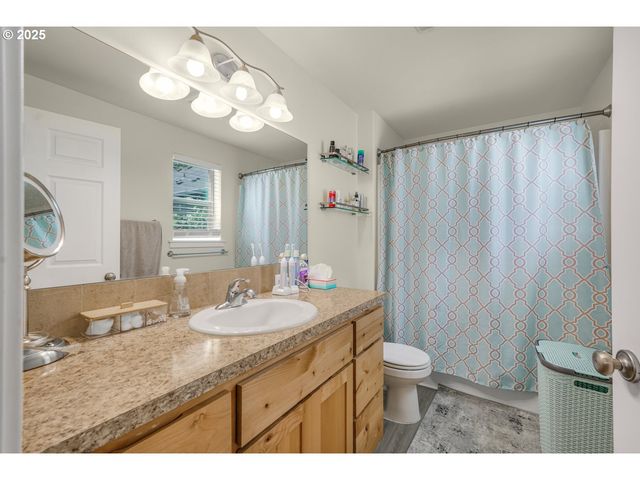 13417 Ne 51ST St, Vancouver, WA 98682