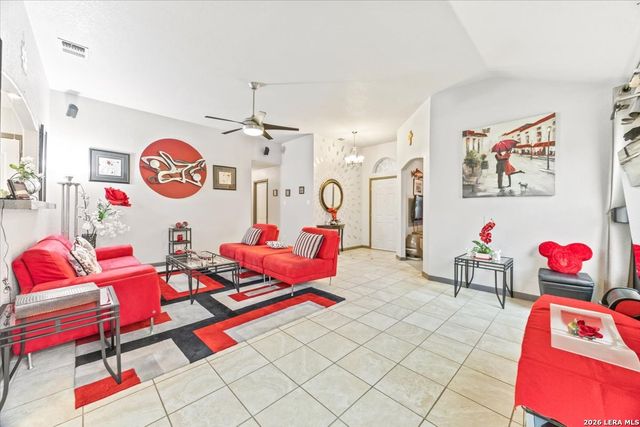 95 Nine Patch, Poteet, TX 78065