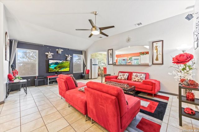 95 Nine Patch, Poteet, TX 78065