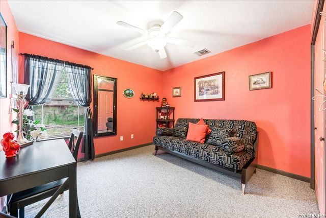 95 Nine Patch, Poteet, TX 78065