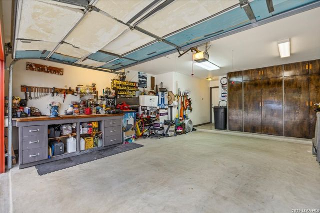 95 Nine Patch, Poteet, TX 78065