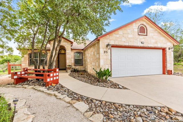 95 Nine Patch, Poteet, TX 78065