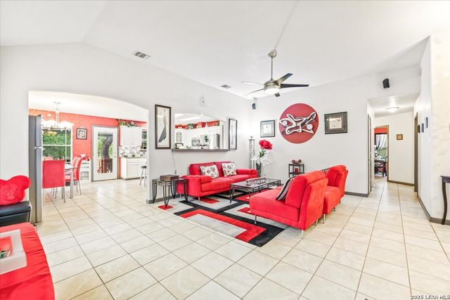 95 Nine Patch, Poteet, TX 78065