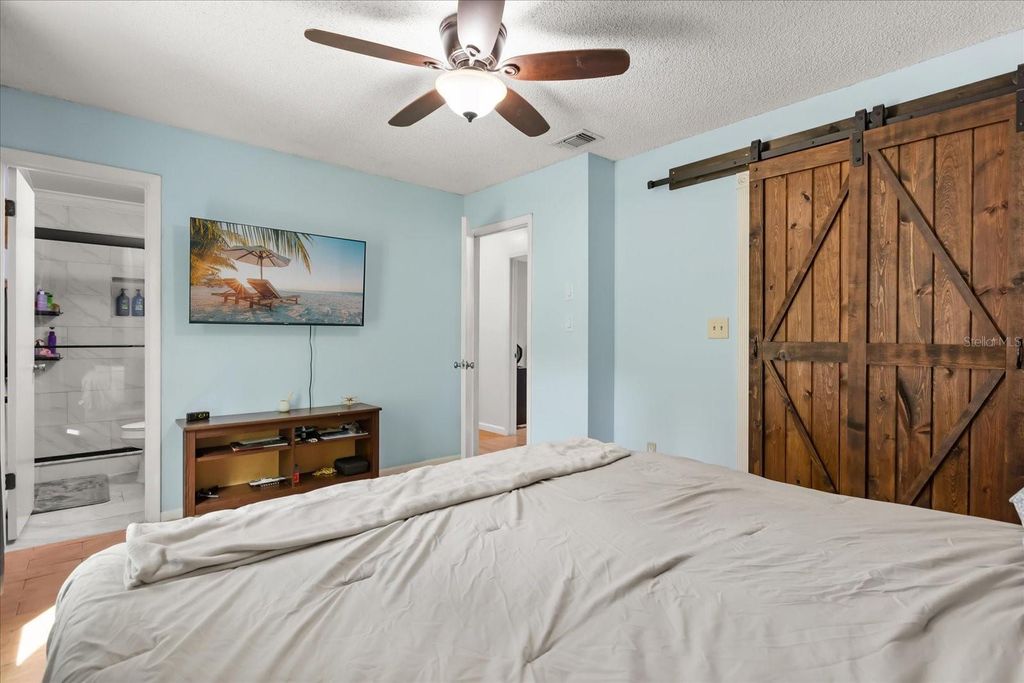 Image 14 of property listing at 1360 WESTDALE AVENUE, Winter Park, FL 32792