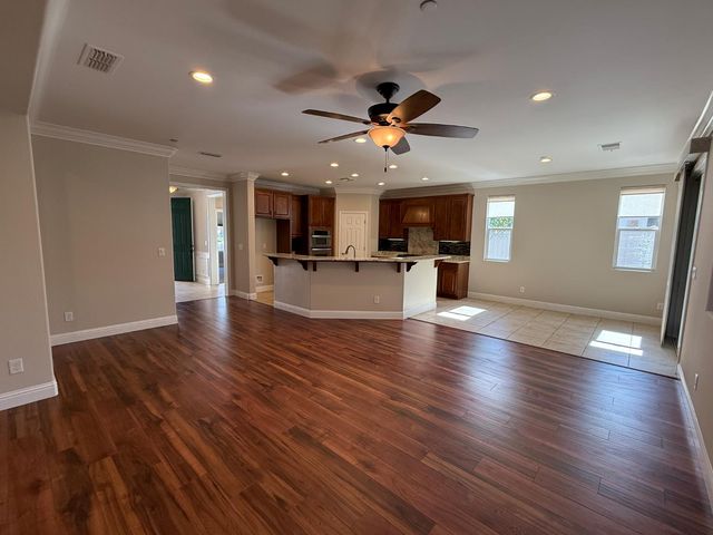 2443 Plumcreek Ln, Manteca, CA 95336