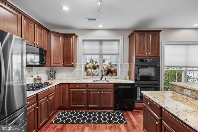 77 PENNINGTON, Delanco, NJ 08075