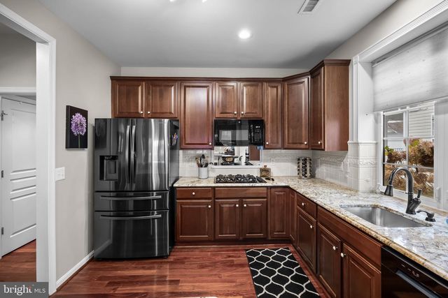 77 PENNINGTON, Delanco, NJ 08075