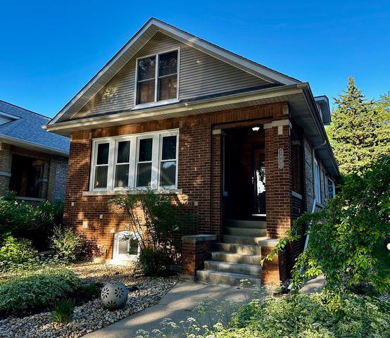 2841 Wenonah Avenue, Berwyn, IL 60402