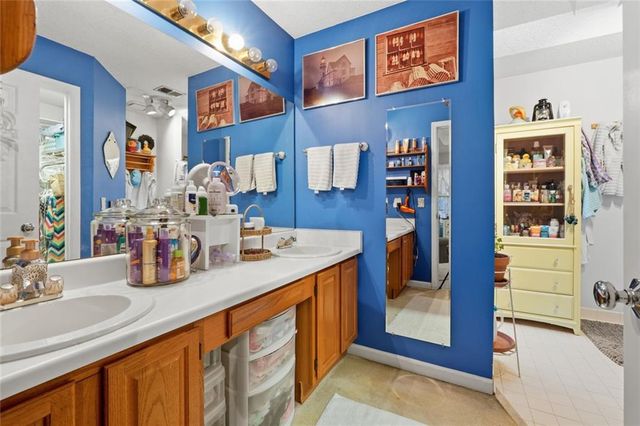 2526 Shiloh Court West, Kennesaw, GA 30152