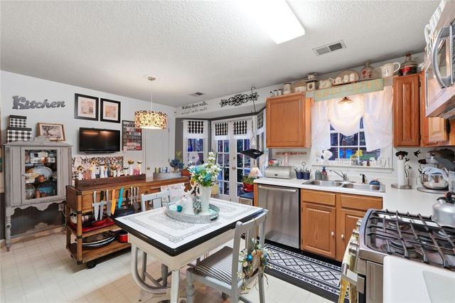 2526 Shiloh Court West, Kennesaw, GA 30152