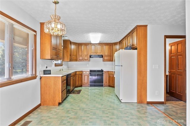 892 Little Sugar Creek Road, Dayton, OH 45440