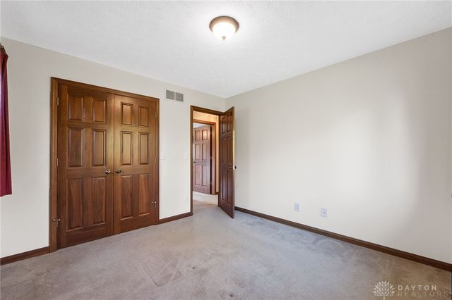 892 Little Sugar Creek Road, Dayton, OH 45440