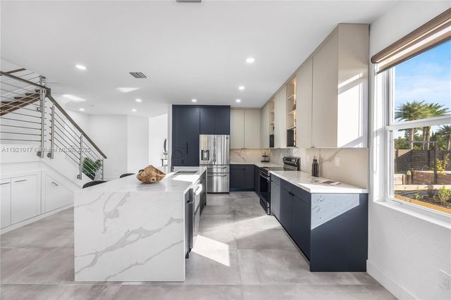 12904 SW 222nd St, Miami, FL 33170