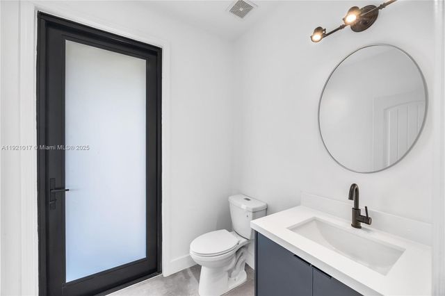 12904 SW 222nd St, Miami, FL 33170