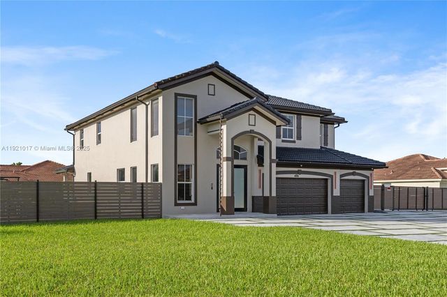 12904 SW 222nd St, Miami, FL 33170