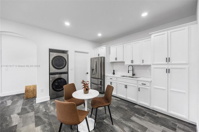 12904 SW 222nd St, Miami, FL 33170