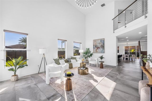 12904 SW 222nd St, Miami, FL 33170