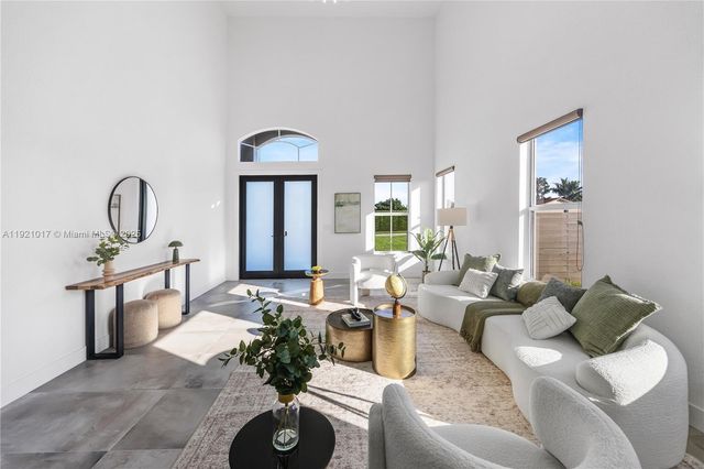 12904 SW 222nd St, Miami, FL 33170