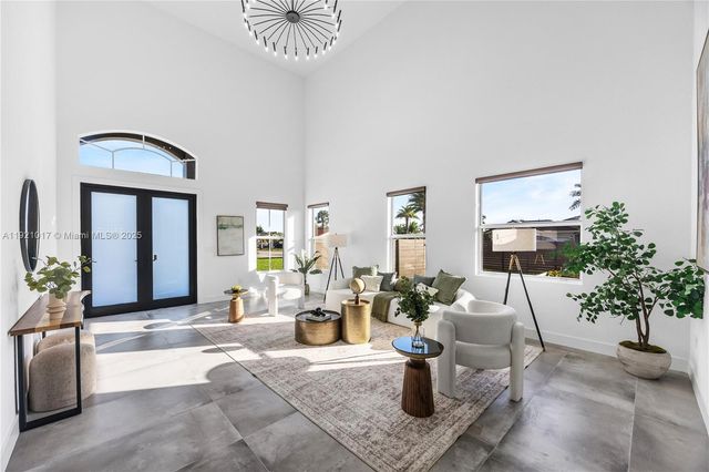 12904 SW 222nd St, Miami, FL 33170