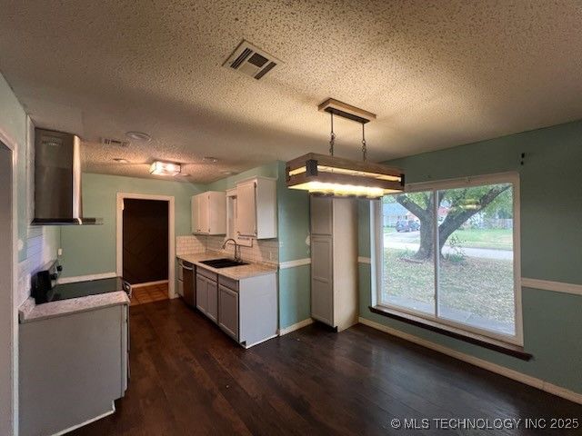 2404 S Maywood Drive, Claremore, OK 74017