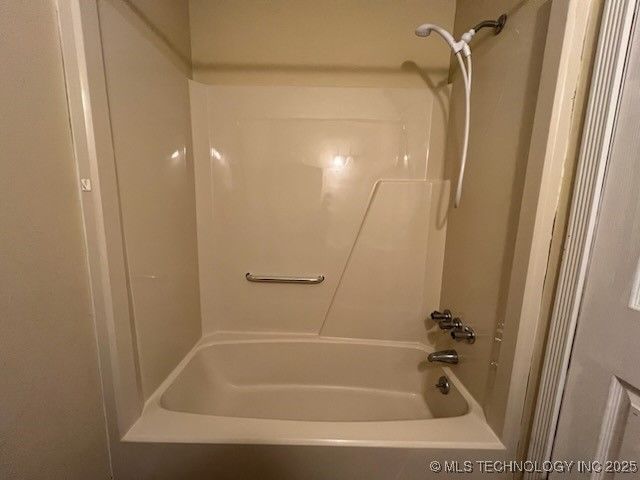 2404 S Maywood Drive, Claremore, OK 74017