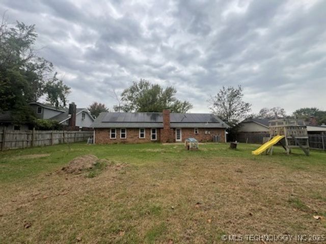 2404 S Maywood Drive, Claremore, OK 74017