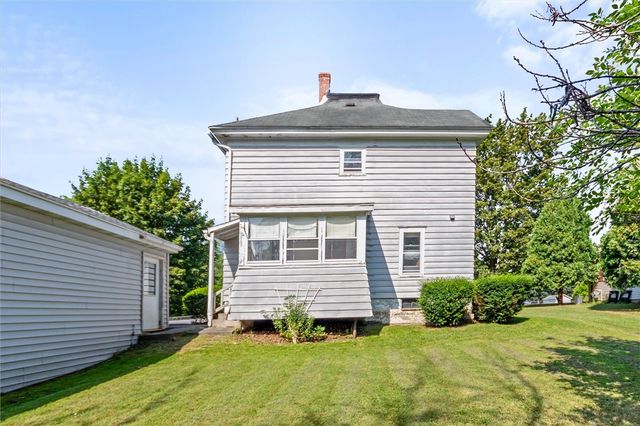 11 Sackett St, Seneca Falls, NY 13148