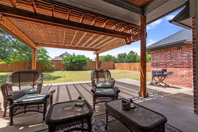 903 Winding Road, Granbury, TX 76049
