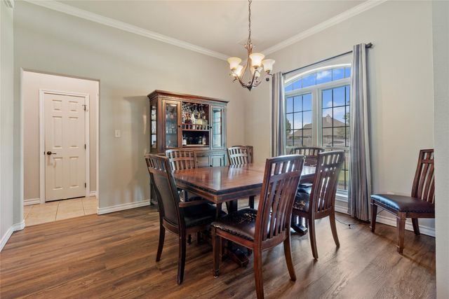 903 Winding Road, Granbury, TX 76049