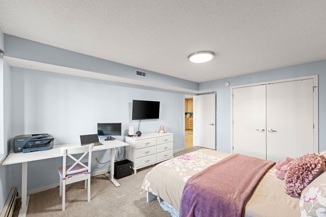 48 Groveland Terrace B103, Minneapolis, MN 55403