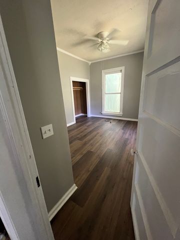 1341 Veterans Pkwy, Murfreesboro, TN 37128