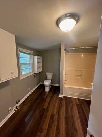 1341 Veterans Pkwy, Murfreesboro, TN 37128