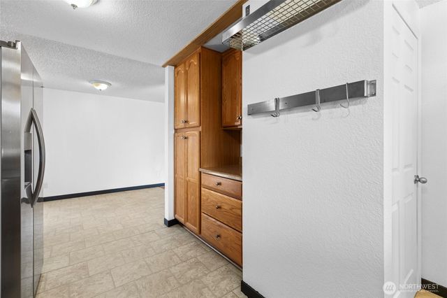 988 Ridgeway Drive, Oak Harbor, WA 98277