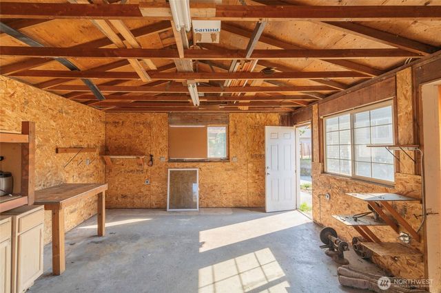 988 Ridgeway Drive, Oak Harbor, WA 98277