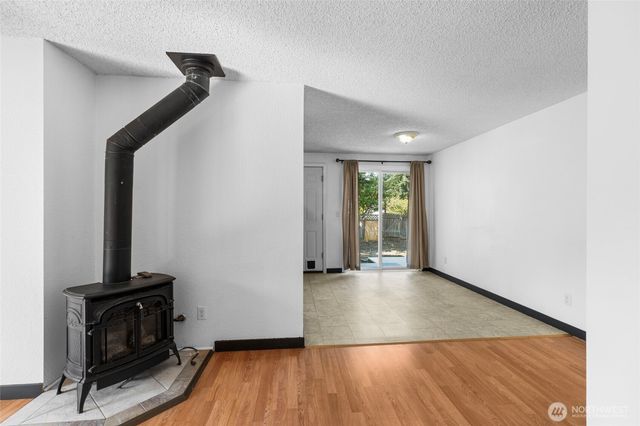 988 Ridgeway Drive, Oak Harbor, WA 98277