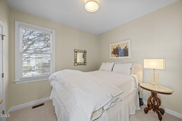 9 Eastwind Place, Chapel Hill, NC 27517