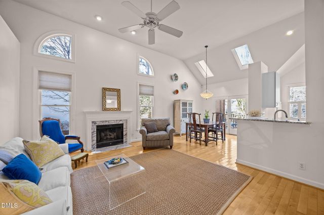 9 Eastwind Place, Chapel Hill, NC 27517