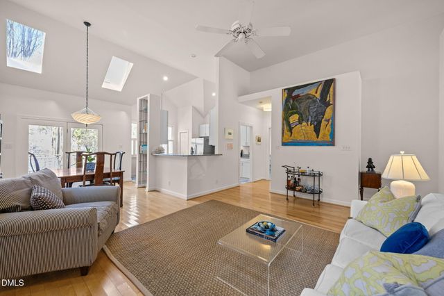 9 Eastwind Place, Chapel Hill, NC 27517