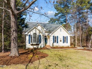9 Eastwind Place, Chapel Hill, NC 27517