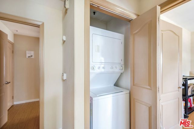 7100 La Tijera Boulevard B101, Los Angeles, CA 90045