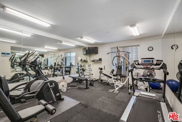 7100 La Tijera Boulevard B101, Los Angeles, CA 90045