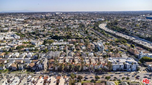 7100 La Tijera Boulevard B101, Los Angeles, CA 90045