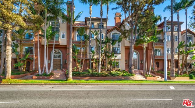 7100 La Tijera Boulevard B101, Los Angeles, CA 90045