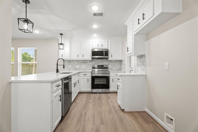 1708 Miami Road, Pasadena, TX 77502