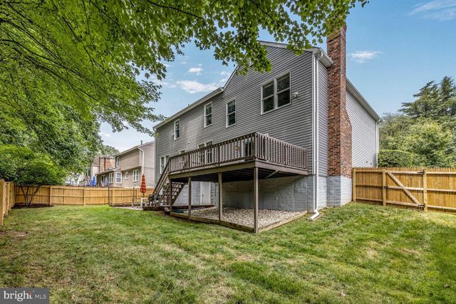 1128 HALESWORTH DR, Rockville, MD 20854