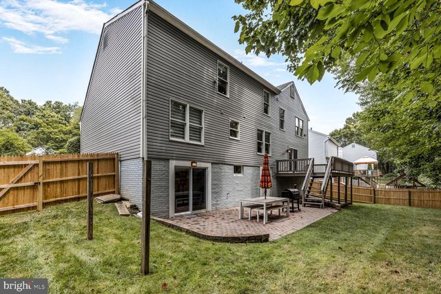 1128 HALESWORTH DR, Rockville, MD 20854